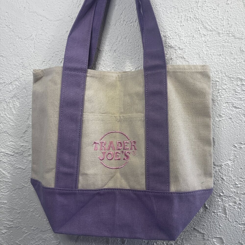 💜🐰 Trader Joe’s Mini Pastel Canvas Tote – Easter Color Lavender Bag – NEW with - Picture 4 of 6